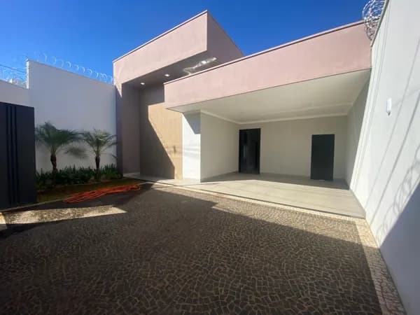 Casa com 3 quartos à venda, Bairro Vigilato Pereira - Uberlândia/MG