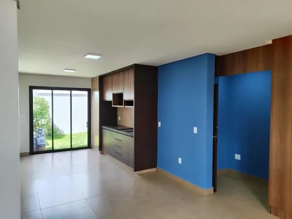 Sobrado com 3 quartos à venda bairro Aclimação - Uberlândia/MG