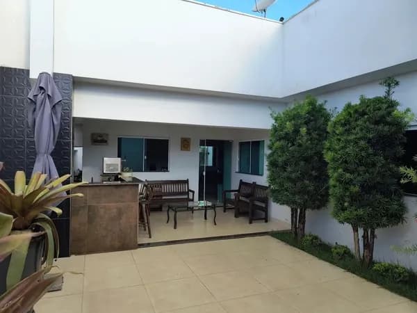 Casa com 3 quartos à venda no Bairro Jardim dos Gravatás - Uberlândia/MG