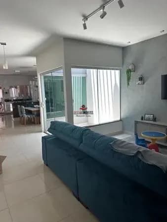 Casa com 3 quartos à venda no Bairro Jardim Europa - Uberlândia/MG