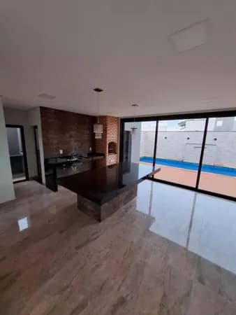Sobrado com 5 quartos à venda Condominio Varanda Sul - Uberlândia/MG