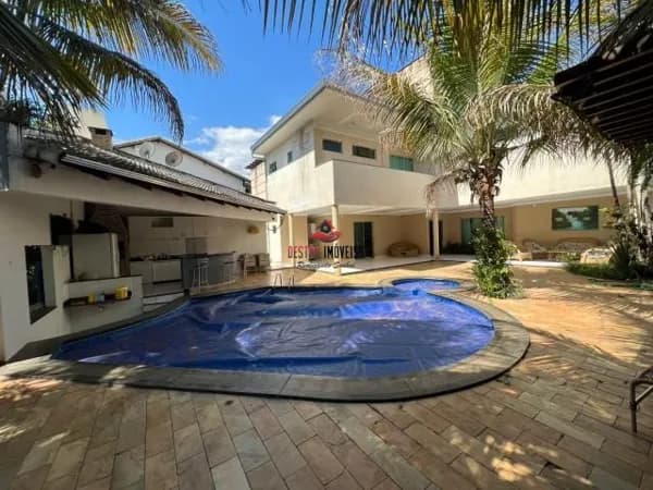 Casa com 4 quartos à venda no Bairro Cidade Jardim - Uberlândia/MG