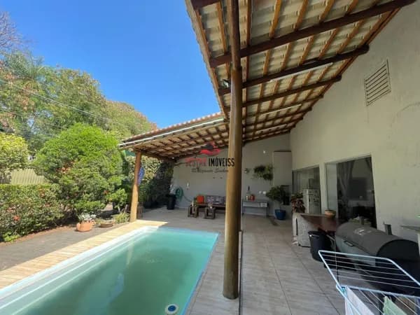 Casa com 2 quartos à venda no Bairro Tubalina - Uberlândia/MG