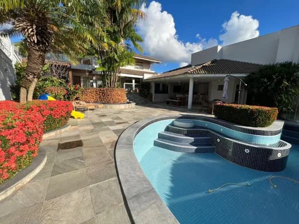 Casa com 4 quartos à venda no Bairro Jardim Colina - Uberlândia/MG