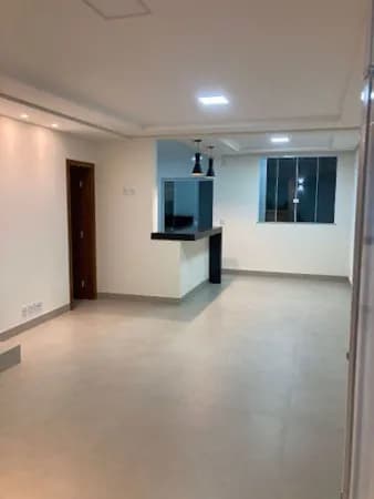 Casa com 3 quartos à venda no Bairro Grand Ville - Uberlândia/MG