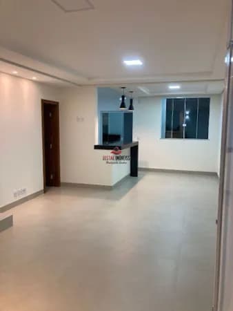 Casa com 3 quartos à venda no Bairro Grand Ville - Uberlândia/MG