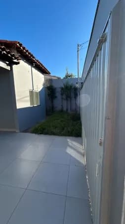 Casa com 3 quartos à venda Bairro Jardim Holanda - Uberlândia/MG