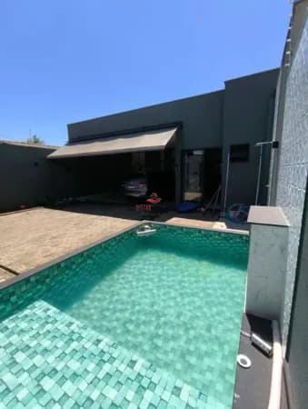 Casa com 5 quartos à venda, Bairro Jardim das Palmeiras - Uberlândia/MG