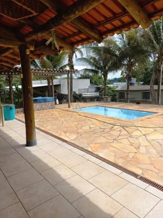 Chácara com 7 quartos à venda no Bairro Chácaras Eldorado - Uberlândia/MG