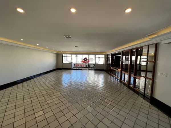 Apartamento com 4 quartos à venda no Bairro Martins - Uberlândia/MG