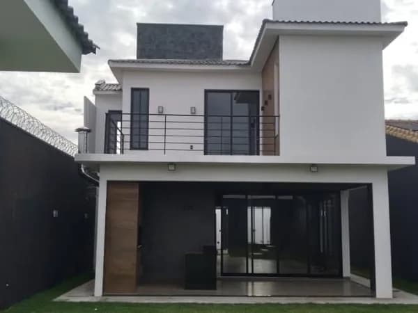 Casa com 4 quartos à venda no Bairro Novo Mundo - Uberlândia/MG