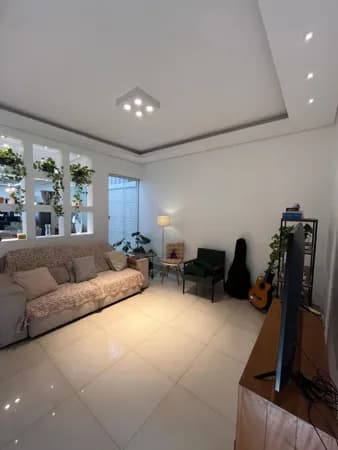 Casa com 3 quartos à venda bairro Santa Rosa - Uberlândia/MG