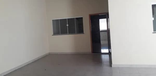Casa com 3 quartos à venda bairro Santa Rosa - Uberlândia/MG