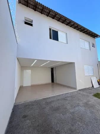 Casa com 3 quartos à venda no Bairro Vigilato Pereira - Uberlândia/MG