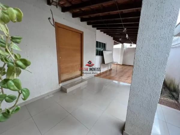 Casa com 3 quartos à venda, bairro Patrimônio - Uberlândia/MG