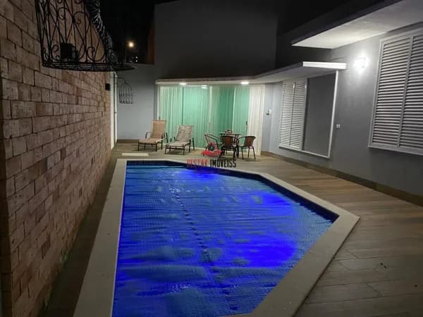 Casa com 4 quartos à venda bairro Jardim Karaíba - Uberlândia/MG
