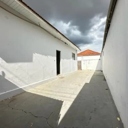 Casa com 6 quartos à venda bairro Centro - Uberlândia/MG