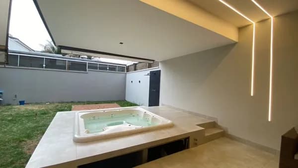 Sobrado com 3 quartos à venda Condomínio Paradiso Ecológico - Uberlândia/MG