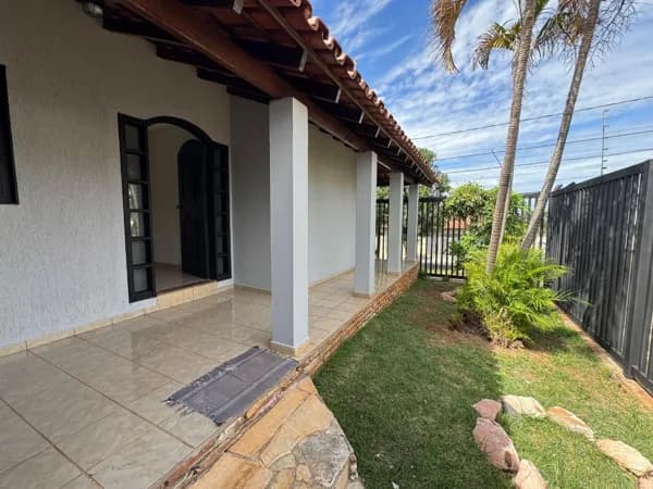 Casa em Uberlândia - Vigilato Pereira