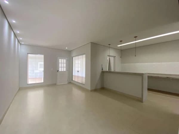 Casa em Uberlândia - Santa Mônica