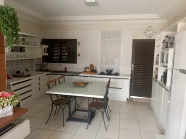 Casa com 3 quartos à venda, bairro Granada - Uberlândia/MG