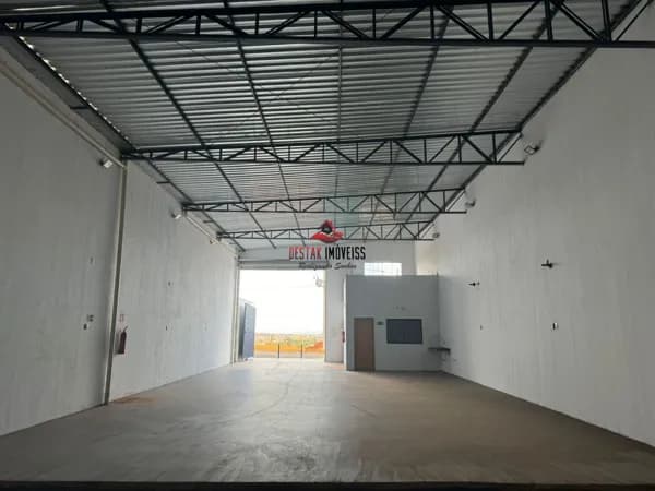 Galpão à venda, 242 m² por R$ 950.000,00 - Aclimação - Uberlândia/MG
