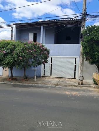 Sobrado em Indaiatuba - Residencial Monte Verde