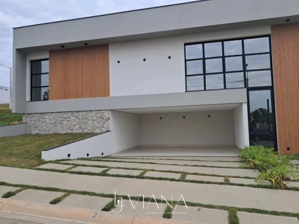 Sobrado em Indaiatuba - Vila Rubens