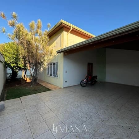 Sobrado em Indaiatuba - Jardim Regina