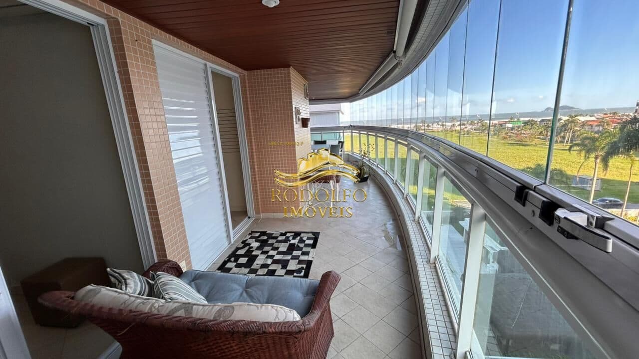 Guarujá-SP Praia da Enseada Vista Mar 4 Dormitórios 175m² 4 Vagas Lazer de Clube Ar-condicionado