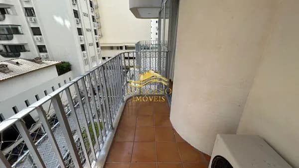 Guarujá-SP Praia da Pitangueiras 2 Dormitórios Sacada Piscina Sauna Portaria 24 Horas