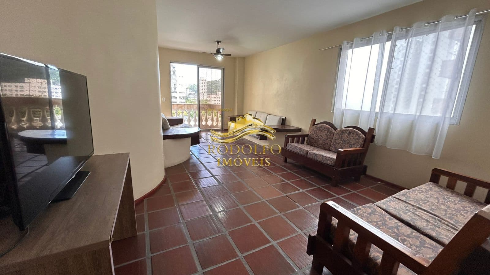 Guarujá-SP Praia das Pitangueiras 3 Dormitórios 126m² 1 Vaga Lazer no prédio
