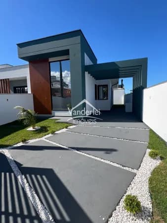 Casa no Nova Palhoça com 03 quartos, sendo 01 suíte em Palhoça - SC