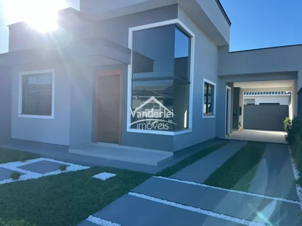 Casa no Vale Verde com 03 quartos, sendo 01 suíte no bairro Bela Vista em Palhoça - SC