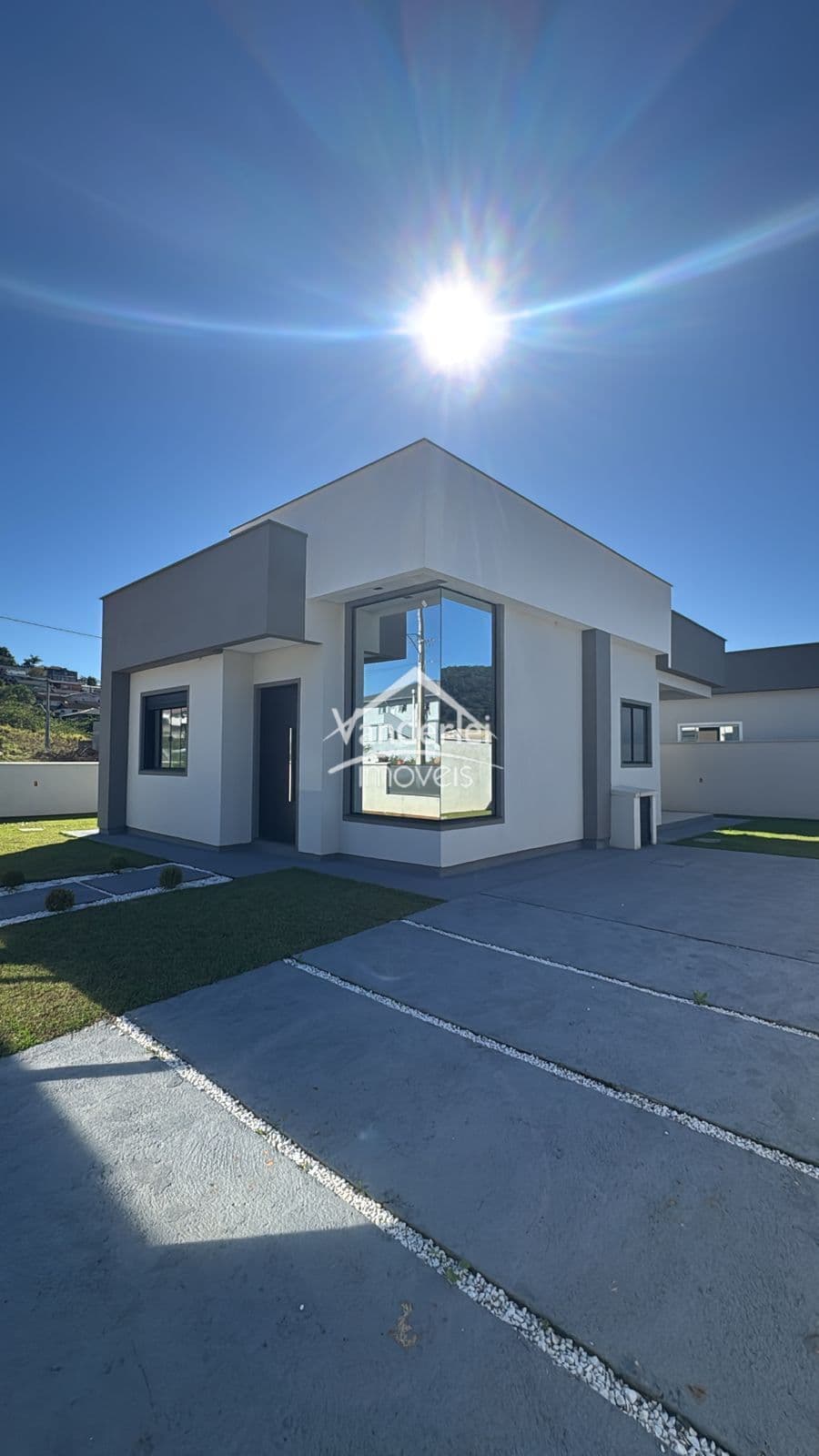 Casa Maison Noir no Loteamento Altos do Tabuleiro no bairro Alto Aririu em Palhoça - SC