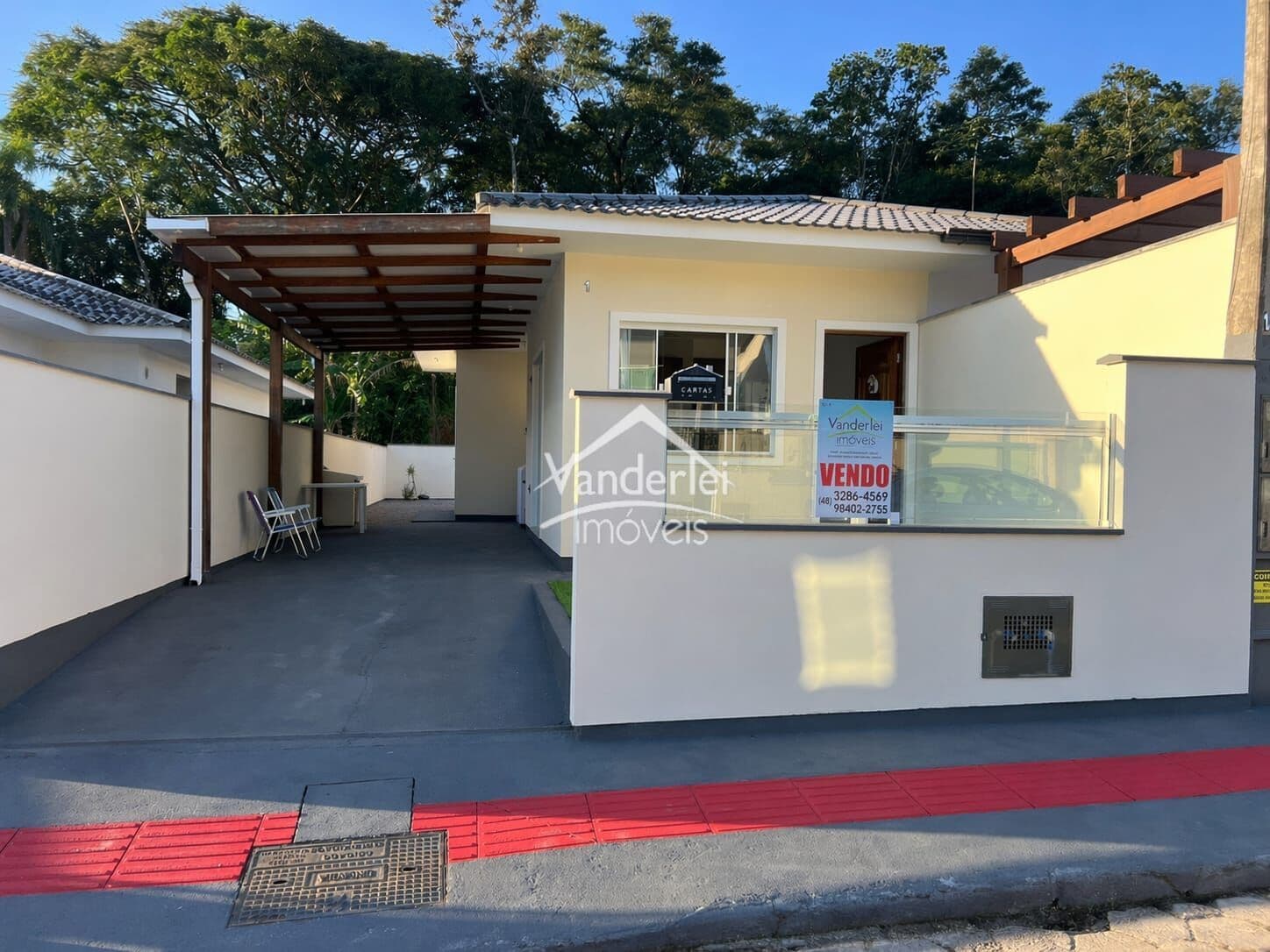 Casa no Loteamento Porto das Aguas com 02 quartos no bairro Bela Vista Palhoça - SC