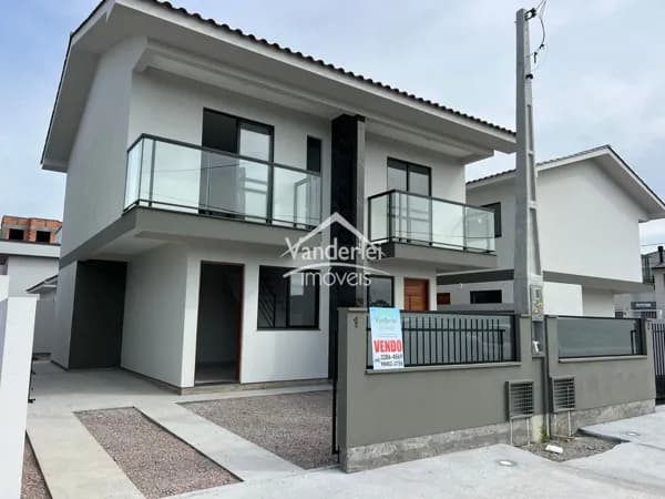 Sobrado 2 dormitórios en Nova Palhoça em Palhoça -SC