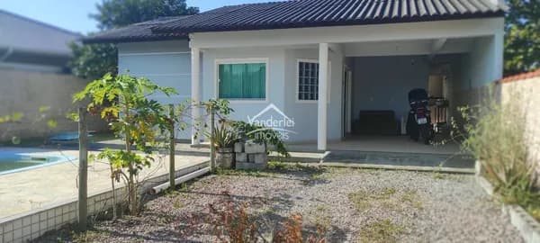 Casa com piscina Praia mar aberto em Palhoça - SC