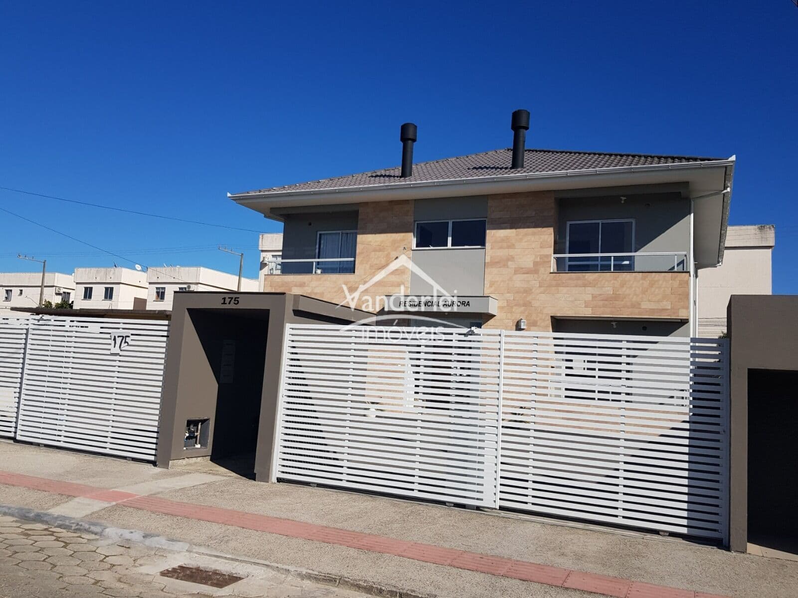 Apartamento no Loteamento Guarda do Tabuleiro em Palhoça - SC