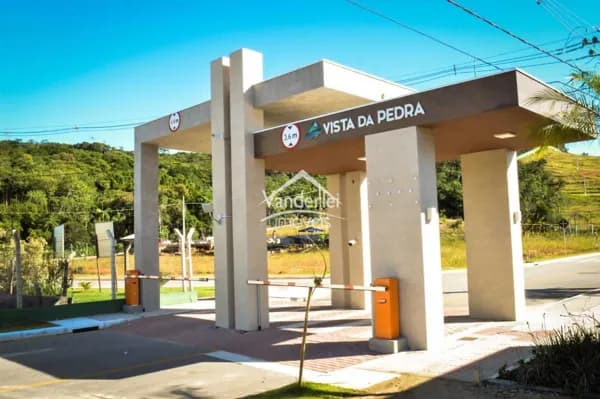 Terreno de 360m² no bairro Sertão do Maruim, Saõ josé/SC