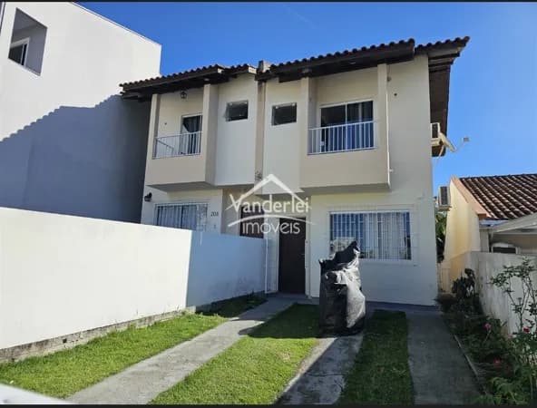 Sobrado Condomínio Residencial Catharina no Lot Jardins no bairro Bela Vista em Palhoça - SC
