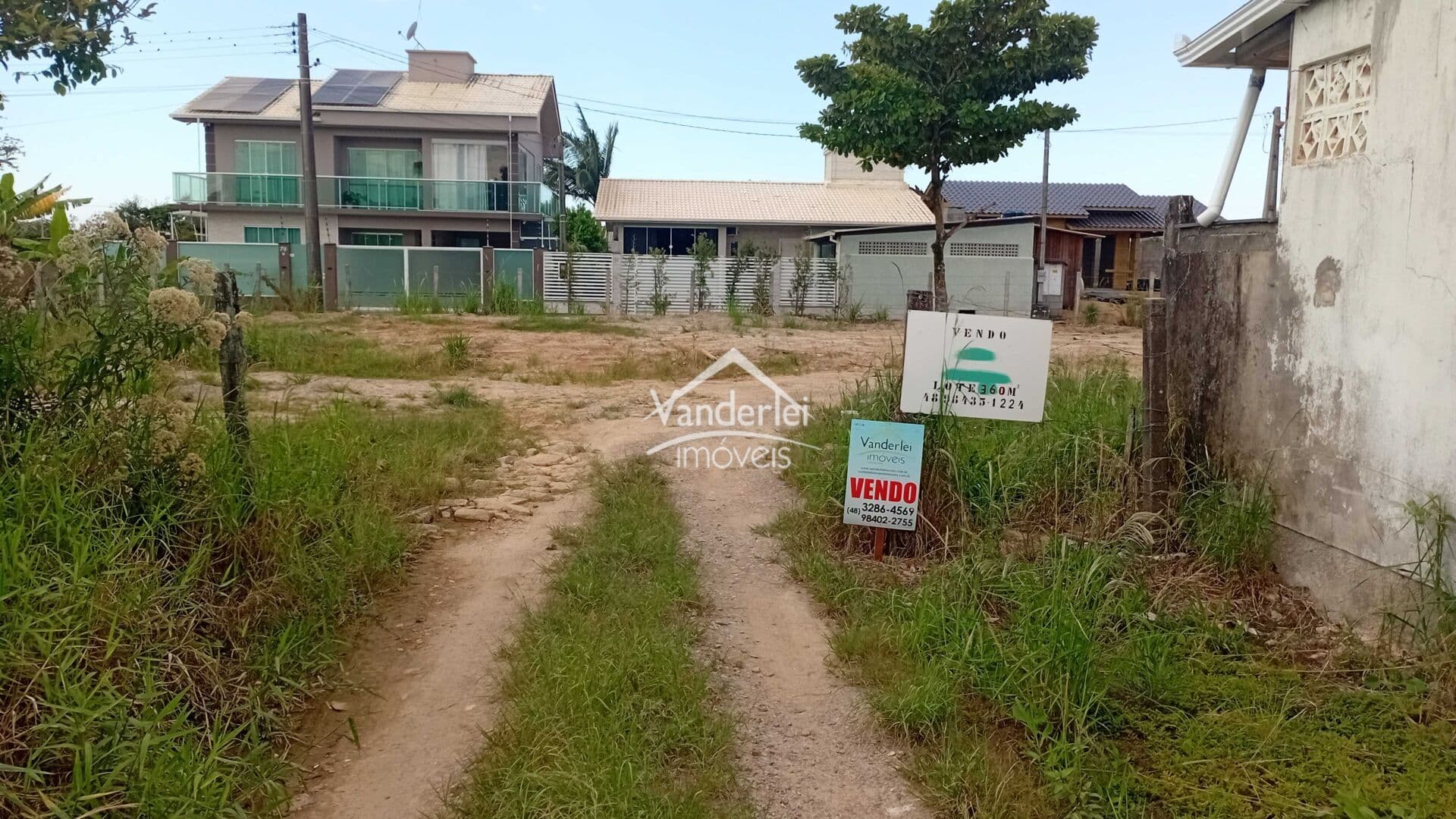 Terreno com 800m² na Guarda do Cubatão em Palhoça