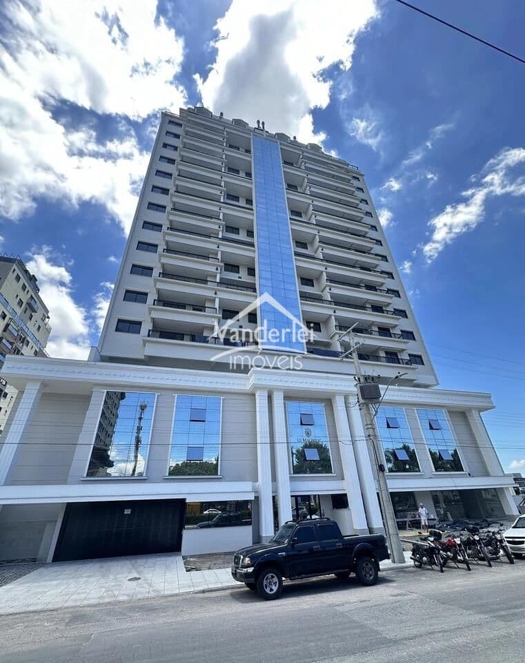 Le Magnific Apartamento com 03 quartos sendo 02 suites e duas vagas no bairro Pedra Branca em Palhoça - SC