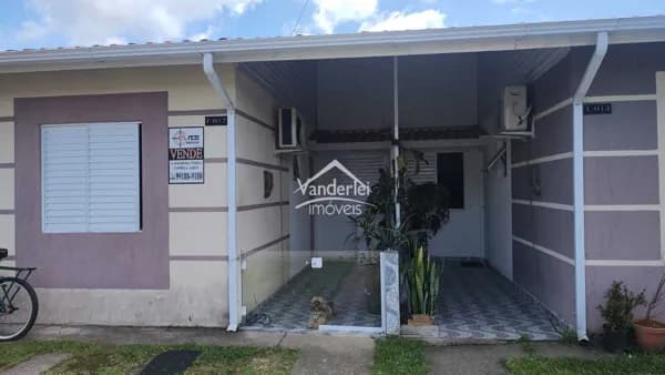 Casa de 03 quartos em condomínio fechado, no bairro Bela Vista Palhoça/SC