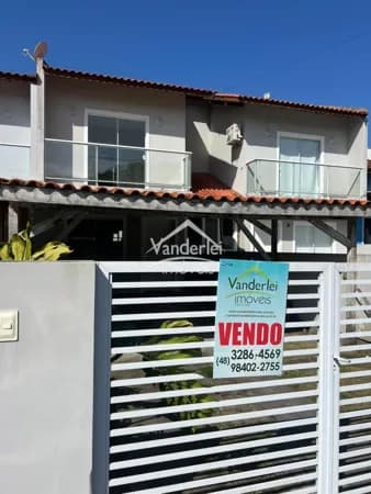 Sobrado no Lot Vale Verde Residencial Angela I, no bairro Bela Vista em Palhoça - SC