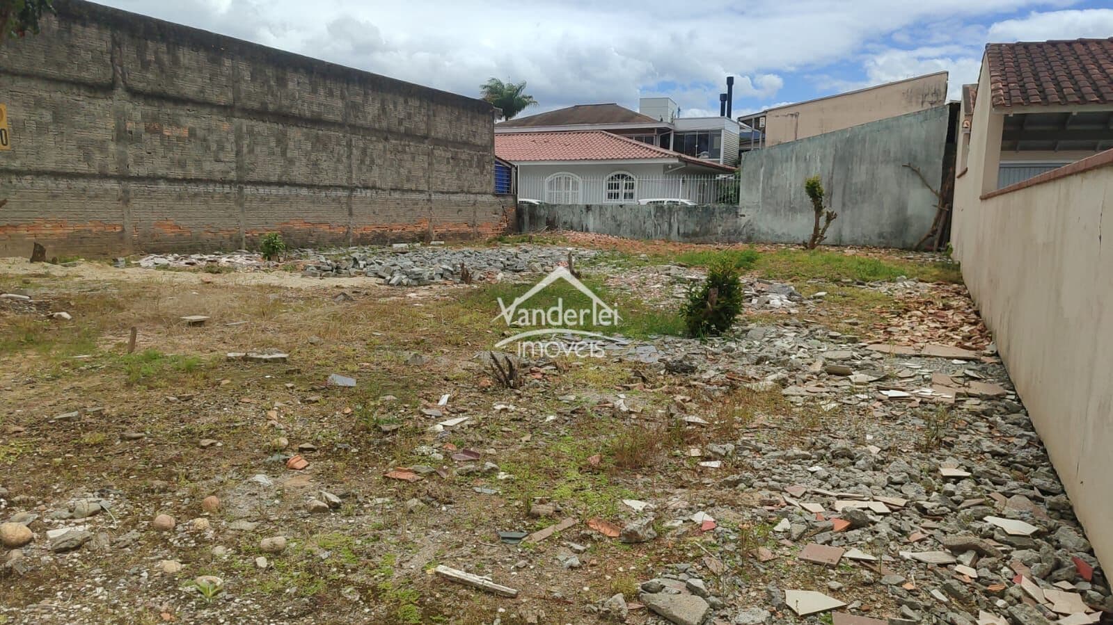 Terreno com 377m² na Ponte do Imaruim em Palhoça - SC R$ 750 Mil