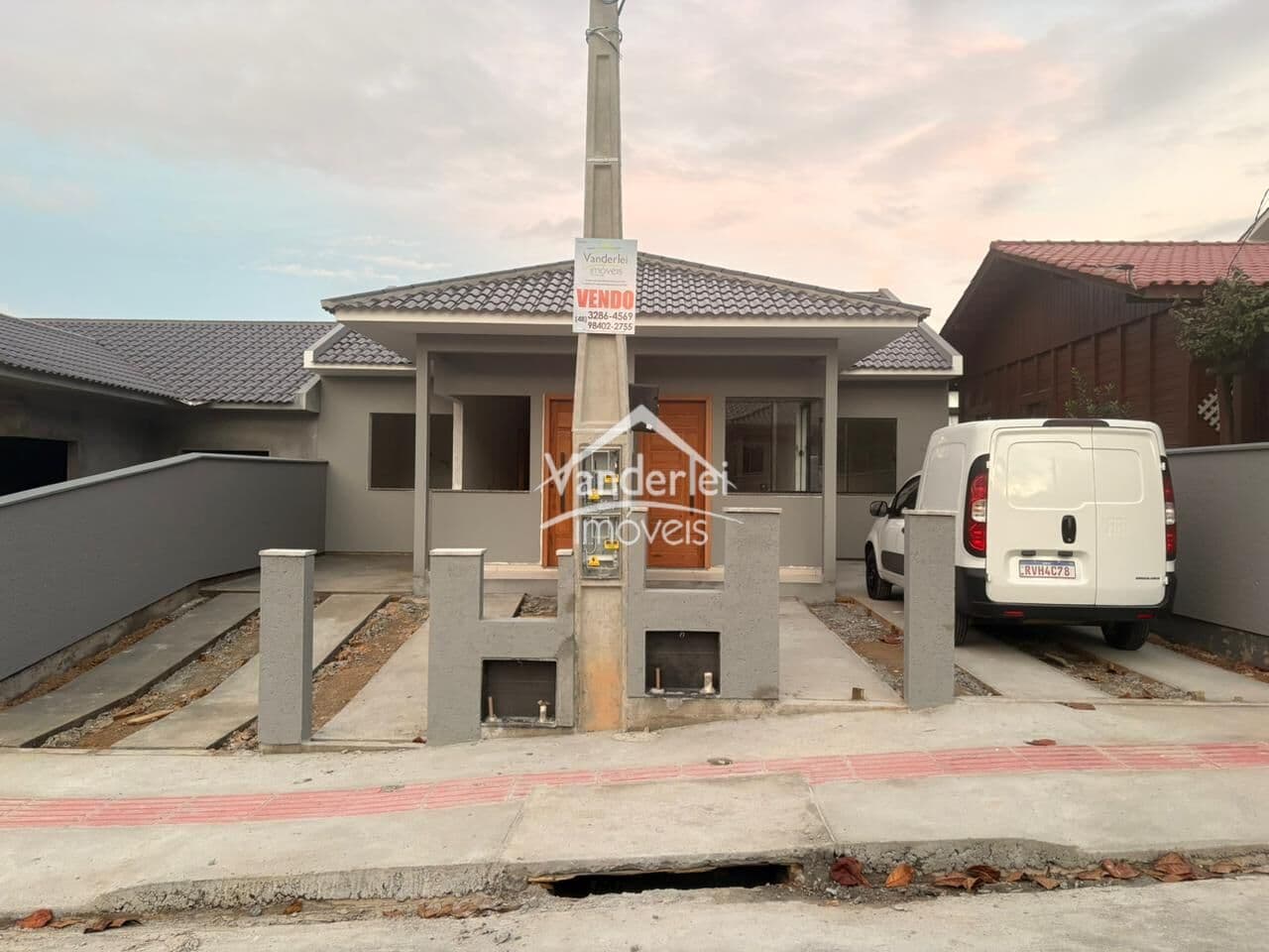 Casa no Vale Verde com 02 quartos no bairro Bela Vista em Palhoça - SC