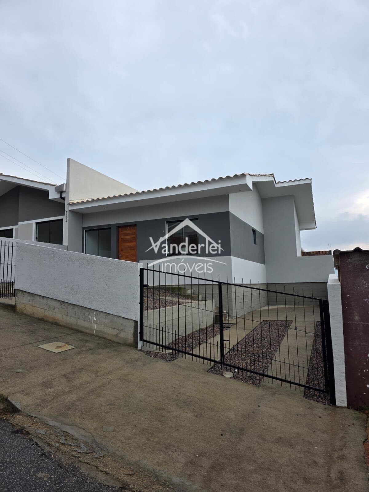 Casa Geminada Residencial J12113 no bairro Bela Vista em Palhoça - SC