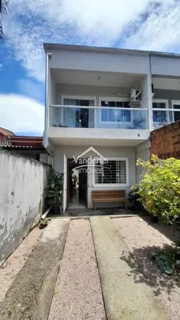 Sobrado de 02 quartos na Guarda do Cubatão em Palhoça - SC