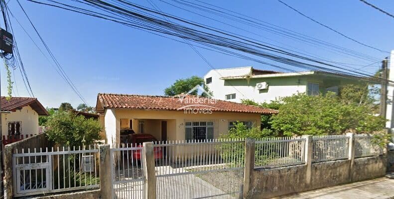 Casa no bairro Centro em Palhoça - SC